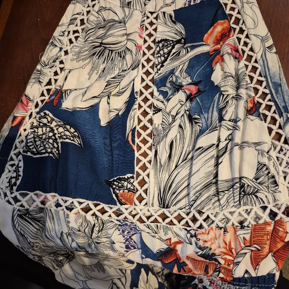 Jaase Style Floral Open Back Maxi Dress NWOT Size unknown - Picture 3 of 6